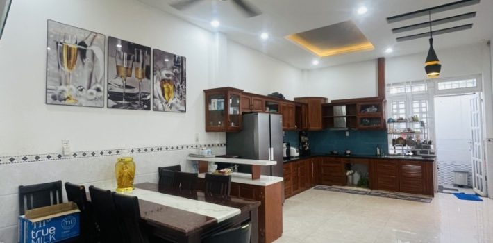 BÁN NHÀ HXH PHƯỜNG HIỆP BÌNH PHƯỚC, ĐỐI DIỆN VẠN PHÚC CITY