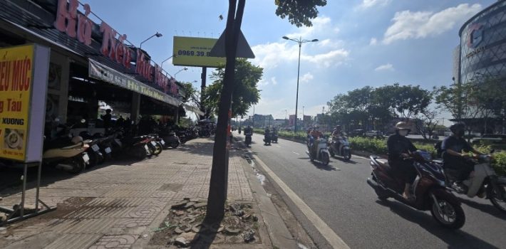 BÁN NHÀ 2 MẶT TIỀN KINH DOANH ĐỐI DIỆN GIGAMALL – 11,9 TỶ