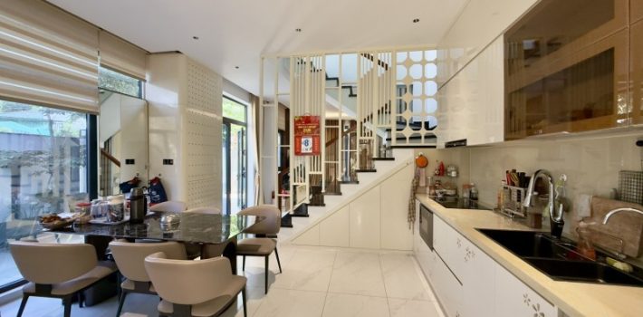 BÁN BIỆT THỰ CĂN GÓC LINH ĐÔNG, THỦ ĐỨC, 2 MẶT THOÁNG